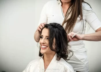 Benefits of hiring a professional hairstylist