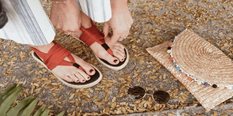 Pick from Different Types of Women’s Shoes and Raise Your Style Quotient