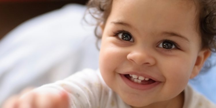 An Orthodontist views – How do pacifiers and thumb sucking in babies affect teeth?