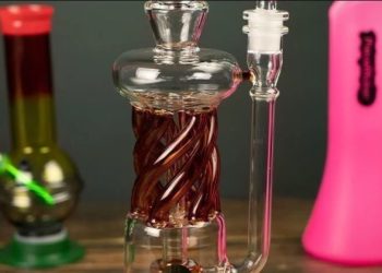 What Are The Various Types Of Glass Water Pipes