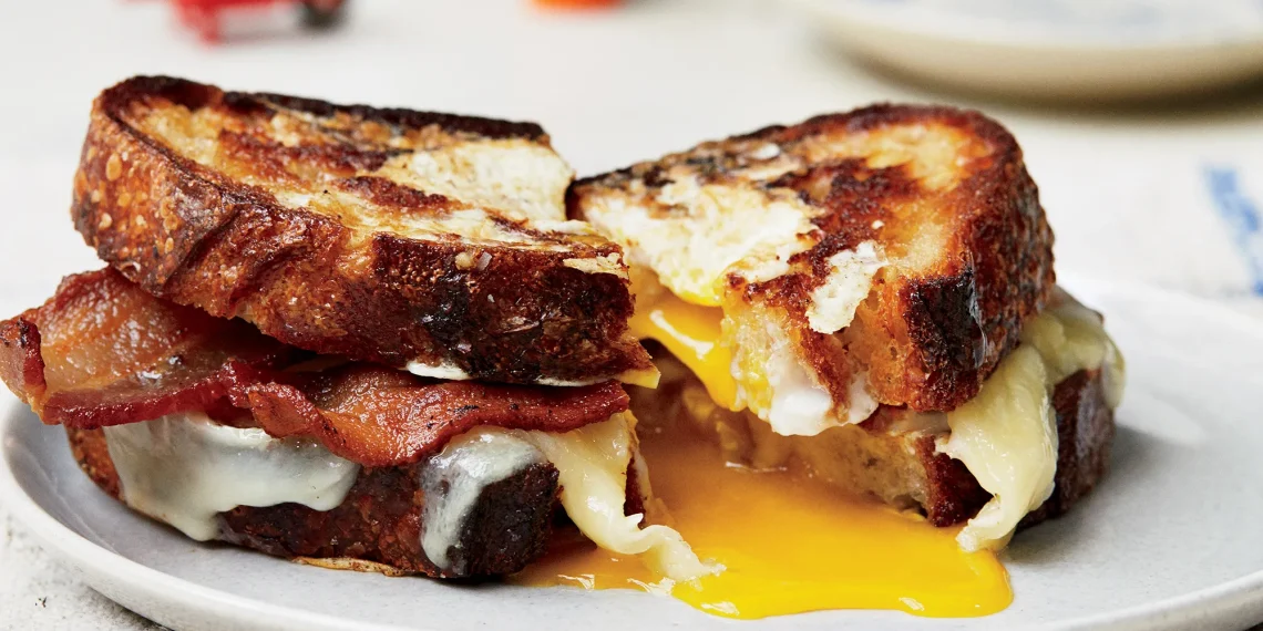 The Ultimate Breakfast Sandwich: A Perfect Start To Your Day – Hillandale Farms