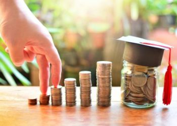 Navigating Student Loans: Tips for Managing Debt