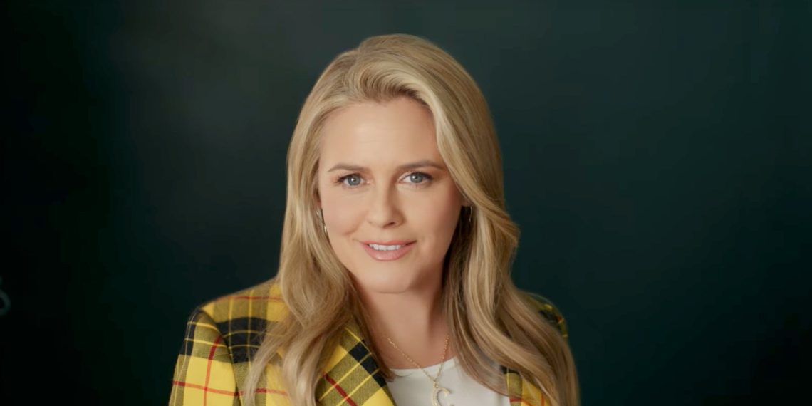 Alicia Silverstone Age: A Timeless Icon of Hollywood