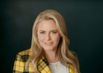 Alicia Silverstone Age: A Timeless Icon of Hollywood