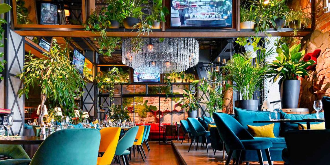 5 Reasons to Prioritize a Sit-Down Lunch